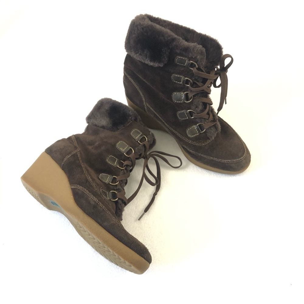 Brilliant Waterproof Brown Suede Lace Up Boots